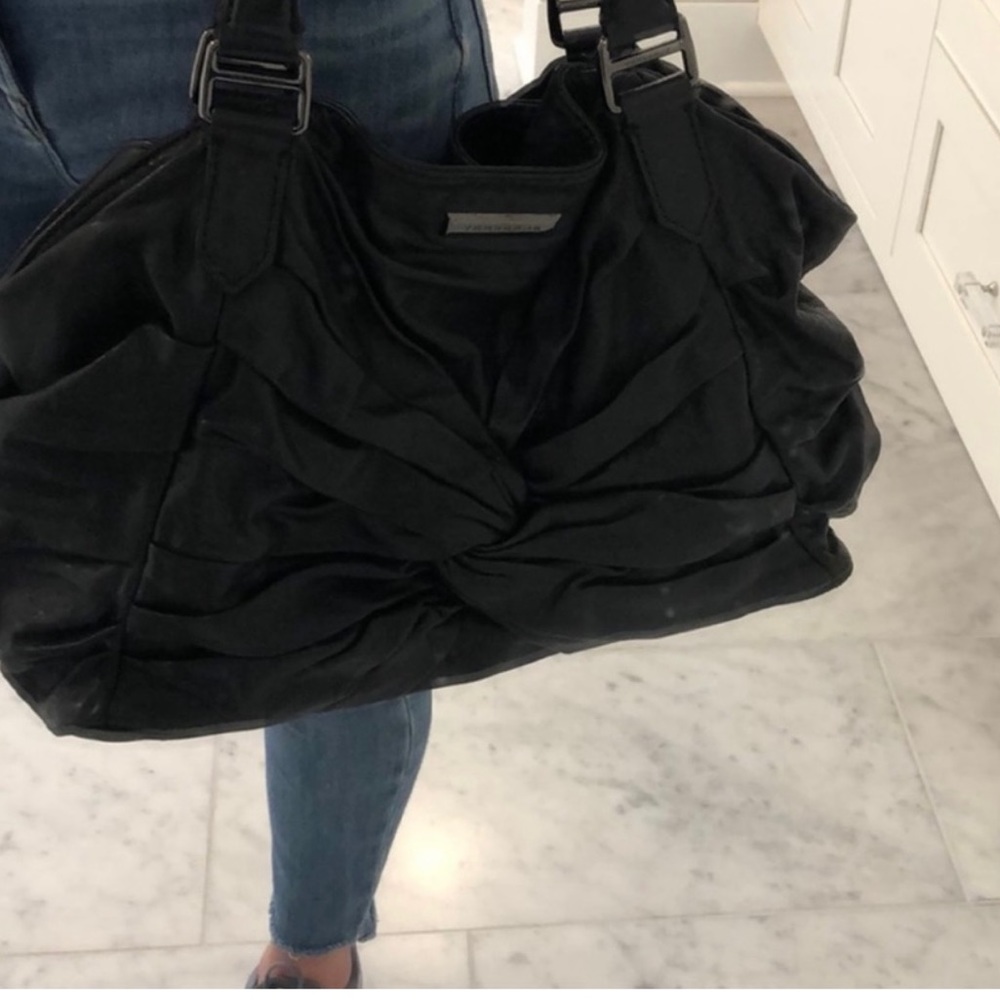 Burberry Knot Healy Leather Satchel - Picture 5 of 9